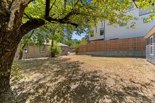 902 S Ewing Ave, Dallas, TX 75203 - Photo 38