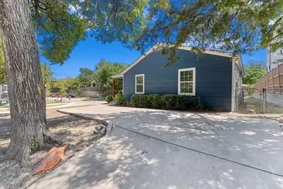 902 S Ewing Avenue, Dallas, TX 75203 - Photo 2
