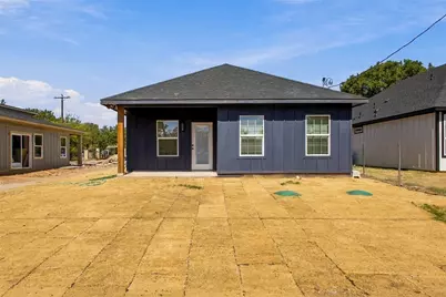 2721 Sycamore Court, Granbury, TX 76048 - Photo 18