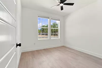 2721 Sycamore Court, Granbury, TX 76048 - Photo 16