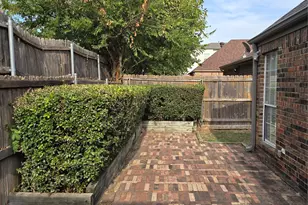 2961 N Bend Dr, Dallas, TX 75229 - Photo 30