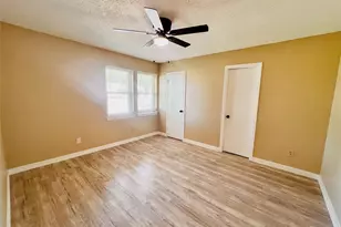 2213 E Biscayne Dr, Irving, TX 75060 - Photo 12