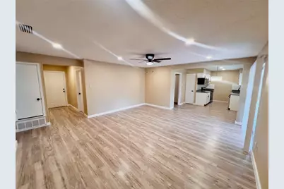 2213 E Biscayne Drive, Irving, TX 75060 - Photo 6