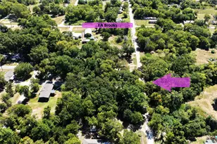 325 Jackson St, Teague, TX 75860 - Photo 1