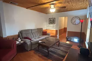 110 N Love Ave, Florence, TX 76527 - Photo 16
