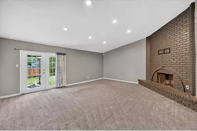 704 Levelland Drive, Arlington, TX 76017 - Photo 4