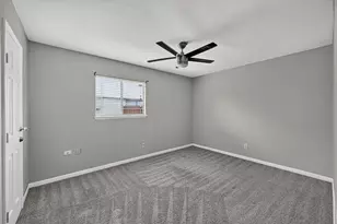 704 Levelland Dr, Arlington, TX 76017 - Photo 10