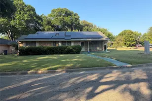 5220 Woodsboro Ln, Dallas, TX 75241 - Photo 2