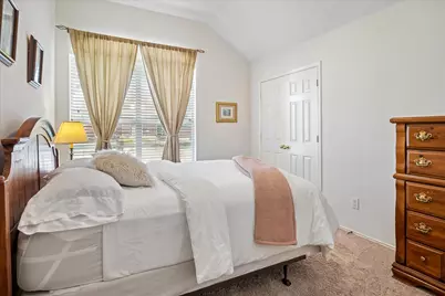 1537 Bosque Drive, Carrollton, TX 75010 - Photo 6