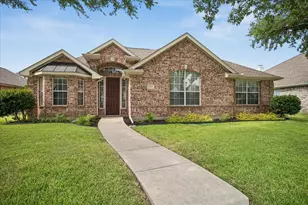 1537 Bosque Dr, Carrollton, TX 75010 - Photo 1