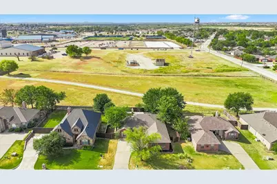 208 Cory Court, Krum, TX 76249 - Photo 38