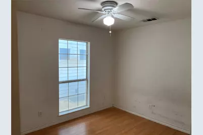 406 S Jefferson Street S, Irving, TX 75060 - Photo 12