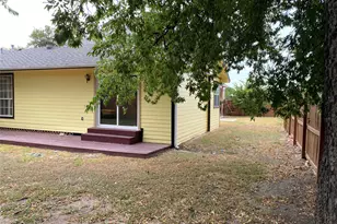 406 S Jefferson Street S, Irving, TX 75060 - Photo 24