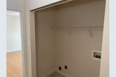 406 S Jefferson Street S, Irving, TX 75060 - Photo 16