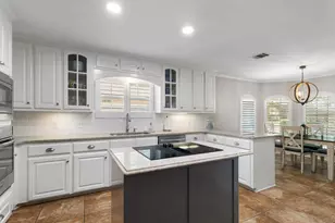 9604 Yellowstone Rd, Waco, TX 76712 - Photo 12
