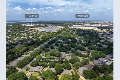 9604 Yellowstone Road, Waco, TX 76712 - Photo 36