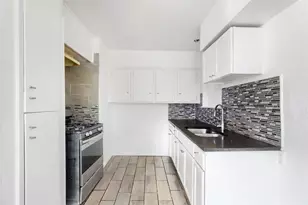2009 S First St, Garland, TX 75041 - Photo 8