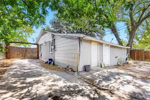2009 S First St, Garland, TX 75041 - Photo 28