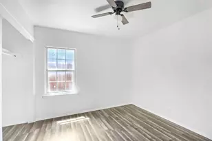 2009 S First St, Garland, TX 75041 - Photo 18