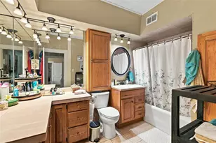 209 S Bond St, Whitewright, TX 75491 - Photo 26