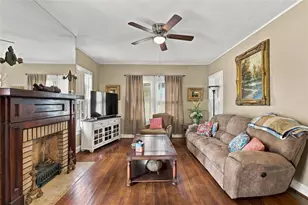 209 S Bond St, Whitewright, TX 75491 - Photo 12