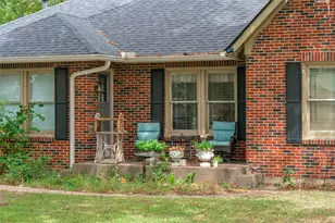 209 S Bond St, Whitewright, TX 75491 - Photo 6