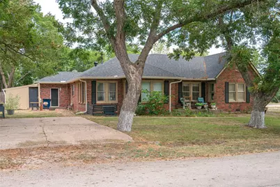 209 S Bond Street, Whitewright, TX 75491 - Photo 4