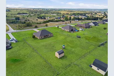 8600 County Road 1229, Godley, TX 76044 - Photo 36