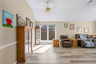 8409 Golf Club Cir, Fort Worth, TX 76179 - Photo 6