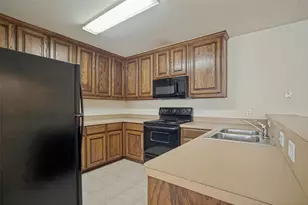 1114 Mulkey Ln, Denton, TX 76209 - Photo 4