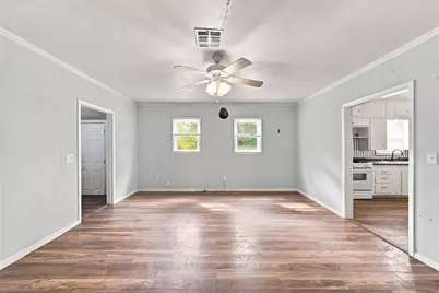 114 Avenue A, Moody, TX 76557 - Photo 2