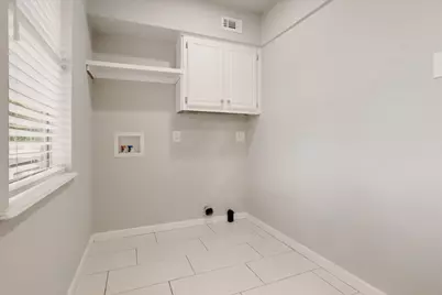 1310 W Laurel Street, Sherman, TX 75092 - Photo 12