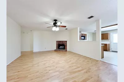 16556 Jasmine Springs Drive, Fort Worth, TX 76247 - Photo 2