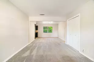 2455 Cypress Dr, Paris, TX 75460 - Photo 2