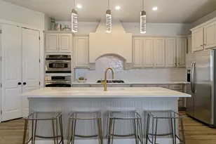 610 Via Ravello, Irving, TX 75039 - Photo 4