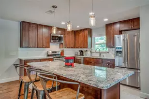 2824 W Kiest Blvd, Dallas, TX 75233 - Photo 4