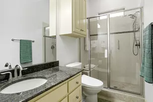 667 Creekway Dr, Irving, TX 75039 - Photo 18