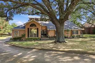 1613 Bay Crest Trail, Heath, TX 75032 - Photo 2