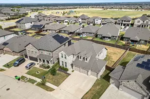 1501 White Water Way, Aubrey, TX 76227 - Photo 32