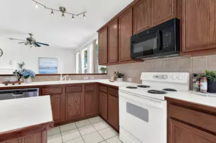 3726 Goose Creek Pkwy, Garland, TX 75040 - Photo 10