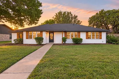 2815 Staffordshire Drive, Carrollton, TX 75007 - Photo 1