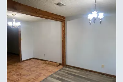 603 W 11th Street, Clarksville, TX 75426 - Photo 4