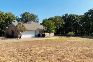 6703 Le Jeune Ct, Granbury, TX 76049 - Photo 4