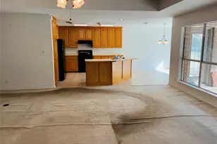 6703 Le Jeune Ct, Granbury, TX 76049 - Photo 12