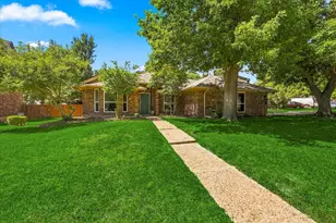 4300 Downsview Ct, Arlington, TX 76016 - Photo 2