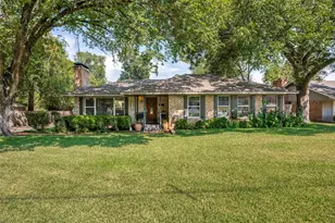 1515 Francis St, Carrollton, TX 75006 - Photo 1