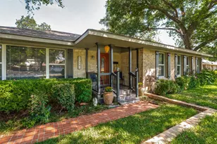 1515 Francis St, Carrollton, TX 75006 - Photo 2