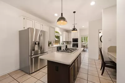 3906 Brookfield Drive, Arlington, TX 76001 - Photo 10