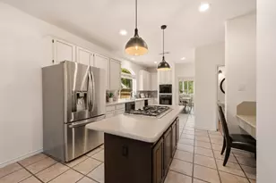 3906 Brookfield Dr, Arlington, TX 76001 - Photo 10