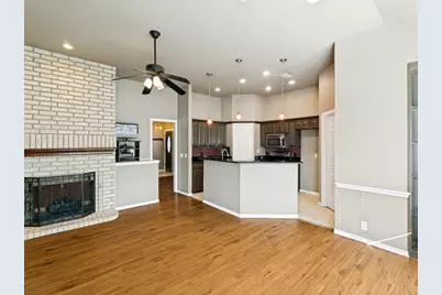 10228 Fieldcrest Drive, Benbrook, TX 76126 - Photo 10